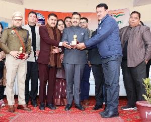 Solan: Public Works Minister honored dignitaries who have performed outstandingly in various fields