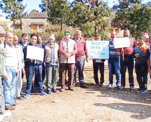 Dehra: People's anger over non-running of Kangra Valley trains 123