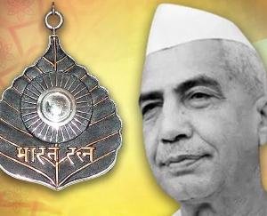 Messiah of farmers 'Bharat Ratna' Chaudhary Charan Singh