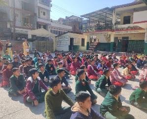 Kullu: Awareness camp on drug prevention organized in Akhara School.