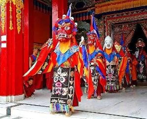  Solan/Sirmour: Dance performance 'Chham' will be held at Menari Monastery on 18th February.