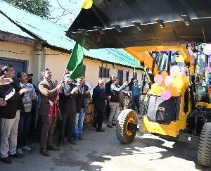Vikramaditya Singh flagged off the new machinery of the department
