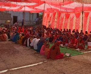 Bhandara organized in Shiv Temple Khundia