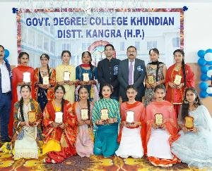 Khundian: Annual prize distribution and Central Student Council event concluded in the college today.