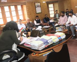  Kullu: Deputy Commissioner held a meeting with officials of NHAI and Public Works Department.