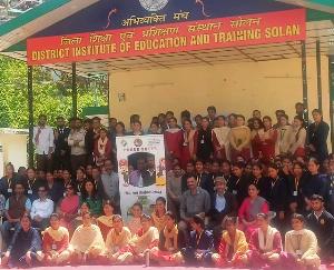 A program was organized in Solan under well-organized voter education and voter participation.