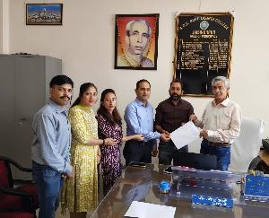  HGCTA in Kanwar Durga Chand Government College, Jaisinghpur. Memorandum submitted by the local unit to the college principal Prof. Upendra Sharma