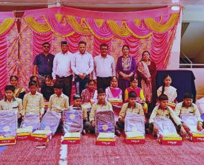 Kangra: Teaching material given to school Lahdu by Manav Ruhani Kendra Nawan Nagar.