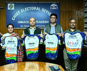  Chief Electoral Officer releases cycling jersey with voter awareness message