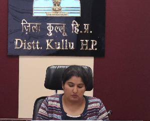 Kullu: Employees deployed in essential services should fill 12-D form for voting by May 12.