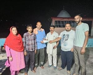 Smile Foundation Khundian provided financial assistance of ₹ 25000 to a kidney patient.