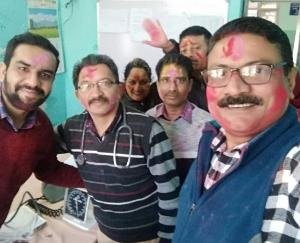 बिलासपुर के गली मोहल्लों में होली की धूम 