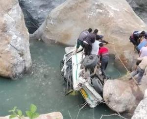 Bolero camper fell in Ganvi ravine, one dead, two injured
