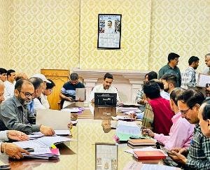 Vikramaditya Singh reviewed the ongoing development works in Shimla Rural.