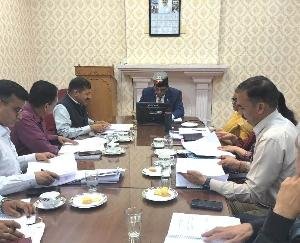 Health Minister gave instructions to speed up the procurement process of medical machinery and equipment