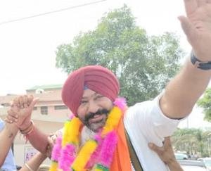 Hardeep Singh Bawa's shame is saved, the crown of victory is placed on his head..