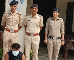 Kangra: Gaggal police recovered 14 grams of chitta from a youth traveling in a Volvo bus.