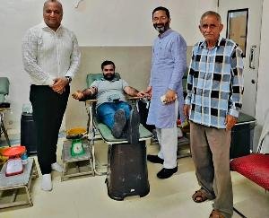 Late in the courtyard of Curetech. 30th huge blood donation camp organized on the birth anniversary of Premchand Singla