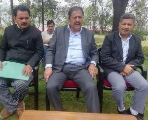 उत्तरी भारत से होली मना कर लौटे मजदूरों के स्वास्थ्य जांच की सरकार को चिंता नहीं