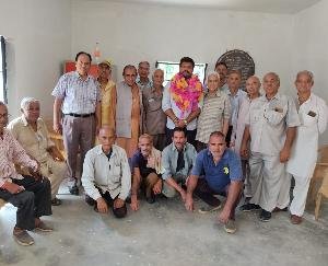 Kunihar: Jagdish Singh celebrated his 79th birthday by planting 105 saplings.