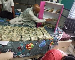 Sirmaur: More than Rs 59 lakh cash found in the cupboard of drug mafia's house