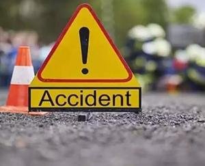 Truck hits scooter in Mandi, woman dies, scooter driver seriously injured