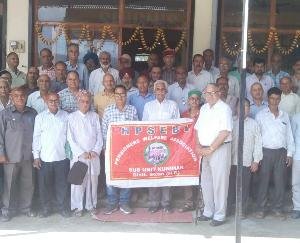Electricity department pensioners held a meeting in Kunihar.