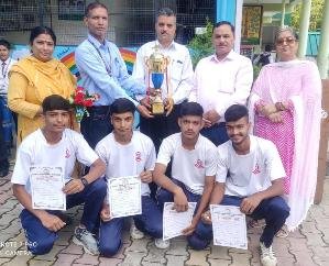 U-19 badminton players honored at BL School Kunihar