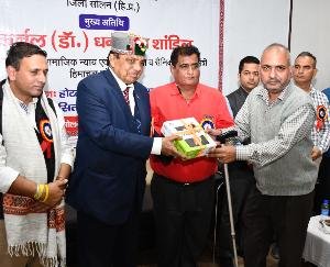 261 tablets distributed to Dr. Shandil Solan and teachers of Kandaghat education block