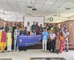 Volunteers cleaned the college in Jaisinghpur.