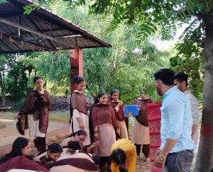 Balahar: C.S. You. Cleaning of the temple under cleanliness fortnight in