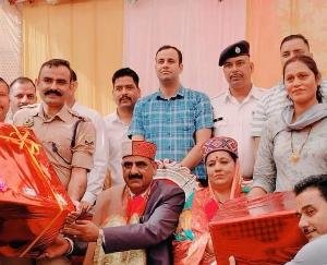 Jaisinghpur: SHO Prempal of Lambagaon police station retired after serving 38 years in the police department.