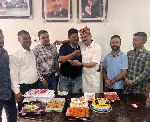 Jaisinghpur: MLA celebrated 62nd birthday with workers