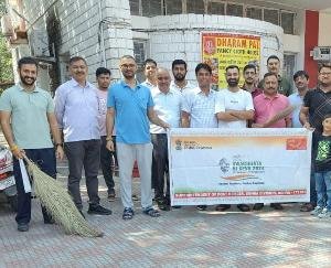 Cleanliness Day celebrated in the premises of Dehra Main Post Office
