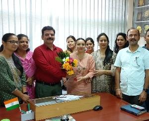 Padhar: Dr. Kalyan Mandhotra takes charge as Principal of Drang College
