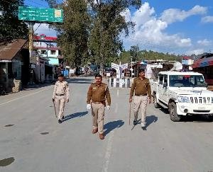 सभी विभागों के कर्मचारी आई कार्ड रखें साथ