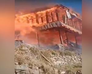 Kullu: Two and a half storey house burnt to ashes in Parwadi village of Shilhi Panchayat of Banjar.