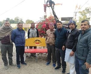 53 benches are being installed in Dada Siba Panchayat for the pedestrians to sit.