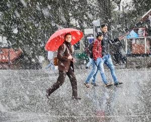 Himachal: Snow started falling in the capital Shimla, know the weather condition.