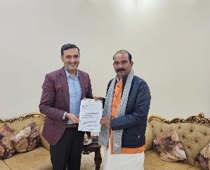 Chetan Bragta met Union Minister Ajay Tamta for approval of Drapthar Tunnel and Chaila-Solan Horticulture Road.