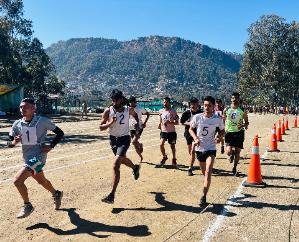  Solan: 98- men- achieved- success- in -the -physical -criteria -test- held- at- Police- Ground- Solan.