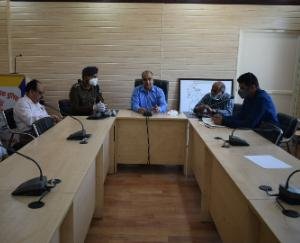 सोलन जिला की सीमाओं पर पंहुचने वालों की थर्मल स्कैनिंग हो सुनिश्चित