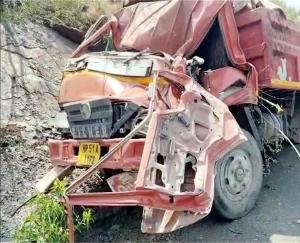  Kandaghat: Truck lost control and fell down the hill in Dumahar, one dead, 7 injured