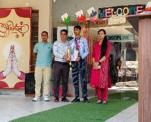 Bilaspur-: Varun -Chandel- brought- laurels -to -his- school -by- securing- first -place -in -the- district -level -under-17- yoga- competition