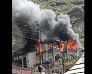 Fire- breaks -out -in- a- 4-storey- building -in- Shimla-, it -was- completed- just -5 -months- ago