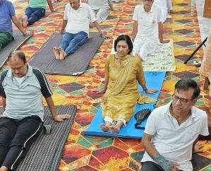 Senior Citizens Association Dehra celebrated International Yoga Day