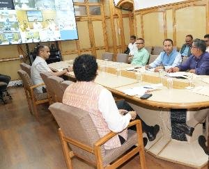 The Chief Minister directed the district administration to remain alert in view of the monsoon