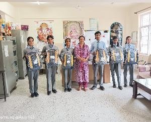 Kunihar: Students who excelled in Sanskrit subject were honoured at Sayri School
