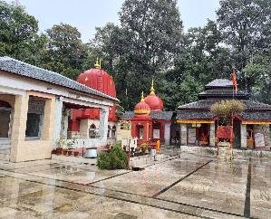 At Aghanjar Mahadev, Baba Ji’s Eternal Sacred Fire Has Been Burning for 500 Years