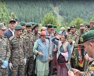 Kinnaur's Braveheart Nayak Pushpendra Negi Laid to Rest with Full Military Honours; Son Performs Last Rites, Wife Offers Final Salute
